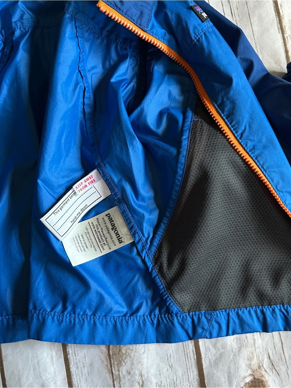 Patagonia blue jacket light wear jacket removable hood vguc 12/18 - Picture 11 of 13